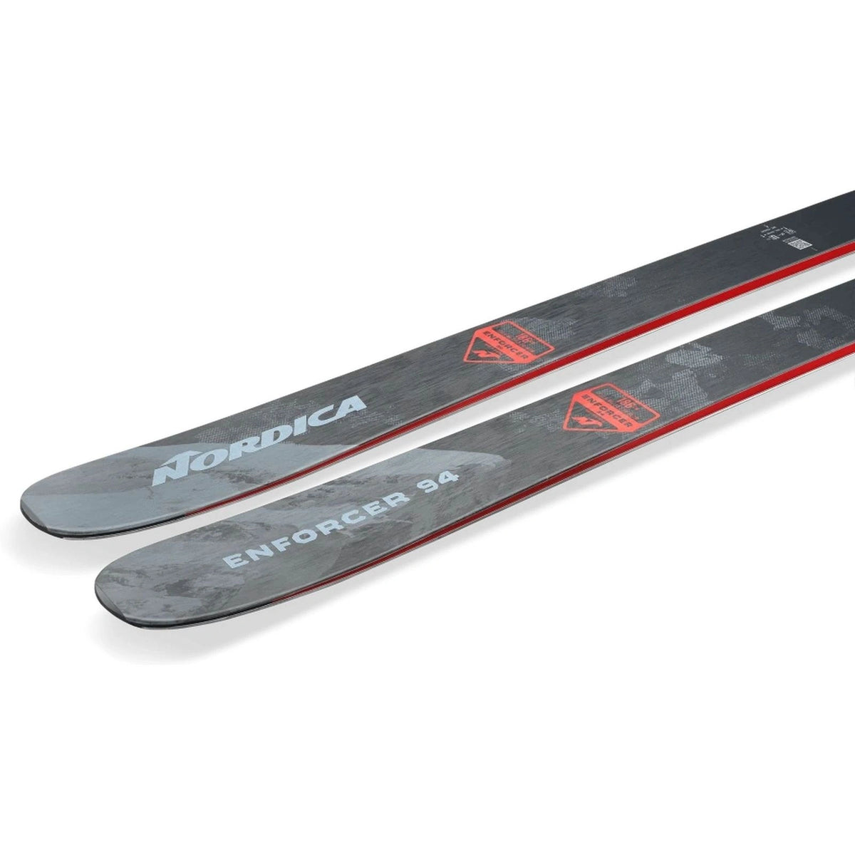 Nordica Enforcer 94 Flat – Detalj bakändar i sned vinkel