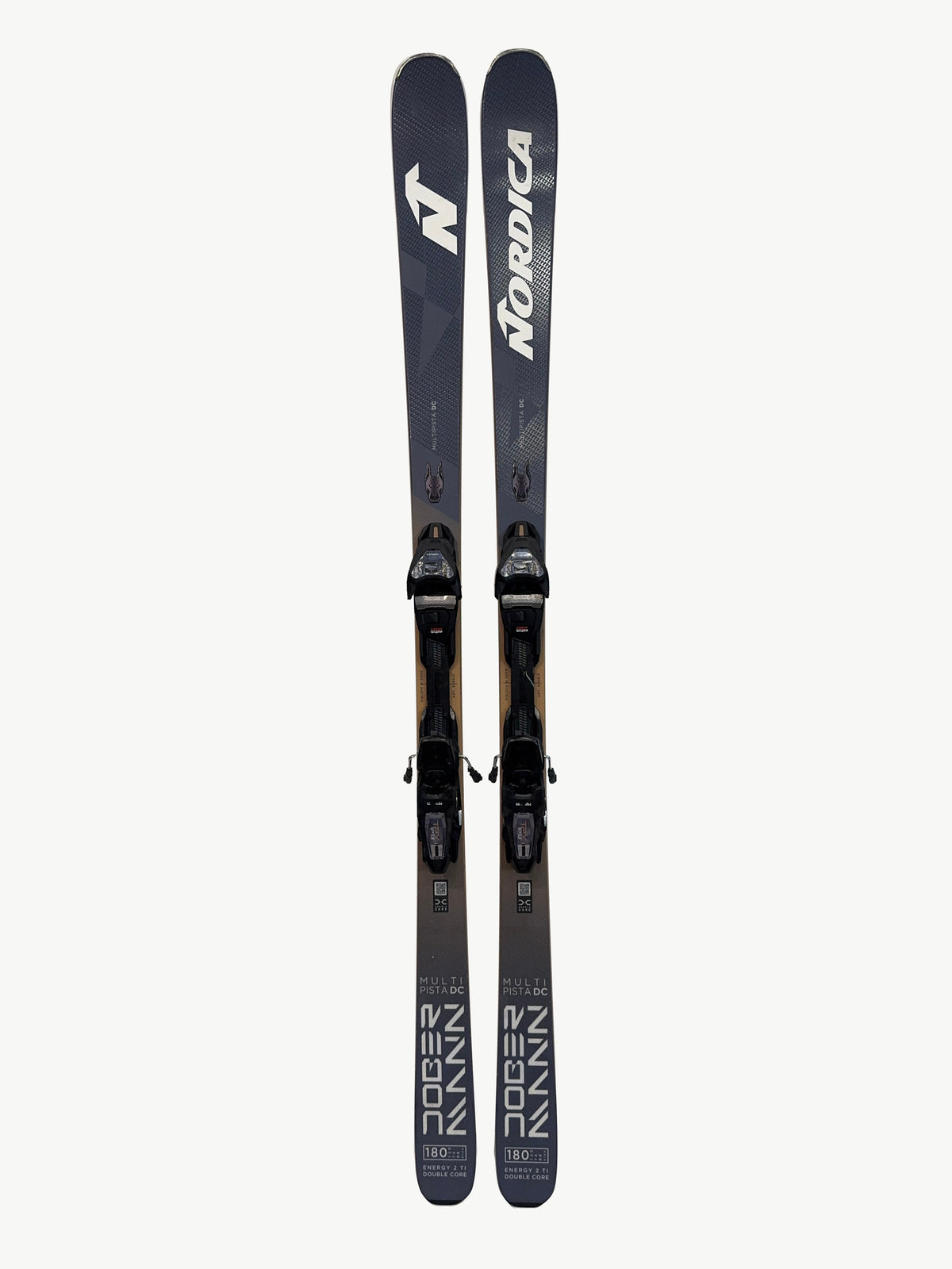 Nordica Dobermann Multipista DC 180 cm 2025/26, demopar AH-DEMO-DMPDC-180-002 – Helbild � ovansida