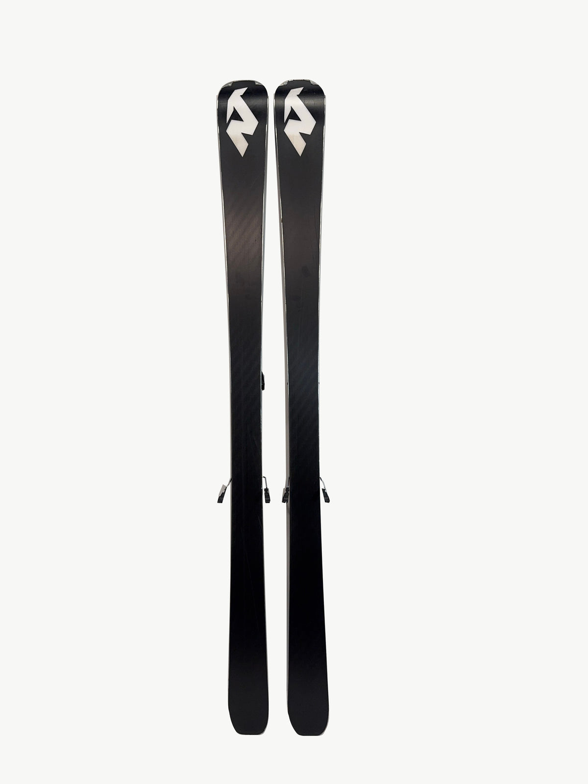 Nordica Steadfast 80 DC 168 cm 2025/26, demopar AH-DEMO-SF80DC-168-001 – Belag – hela paret