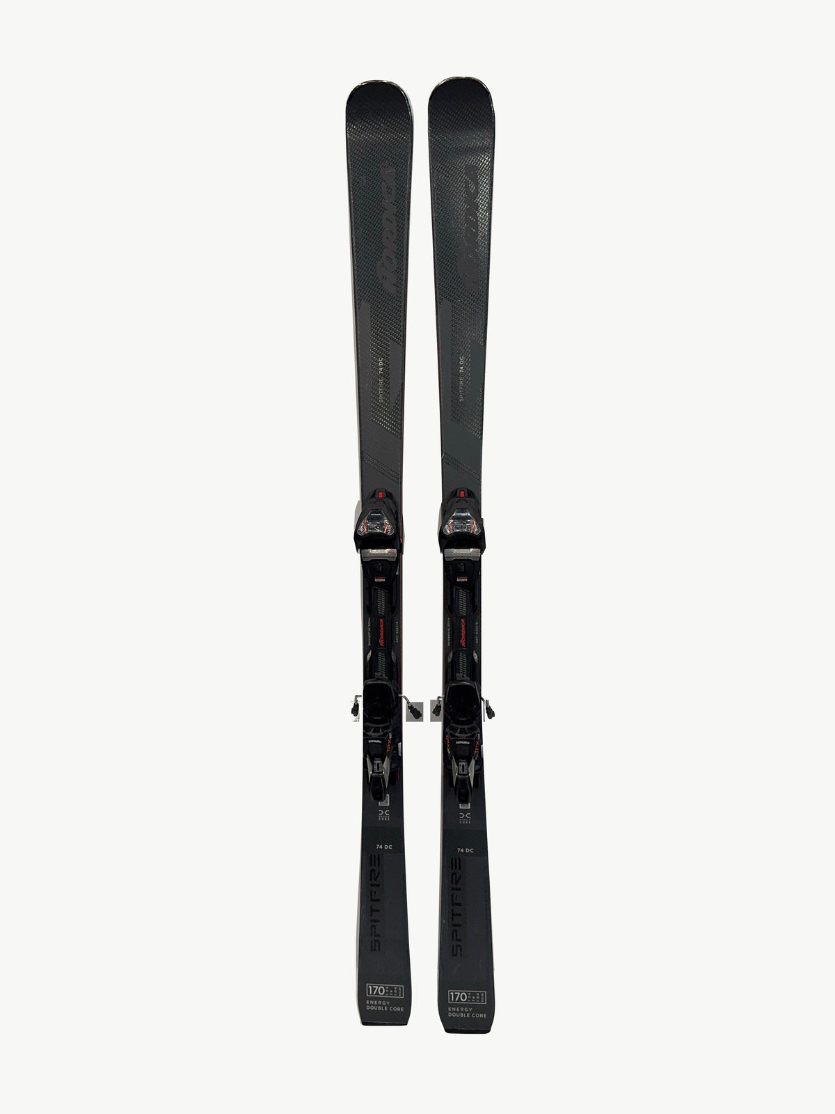 Nordica Spitfire 74 DC 170 cm 2025/26, demopar AH-DEMO-SP74DC-170-001 – Ovansida – hela paret