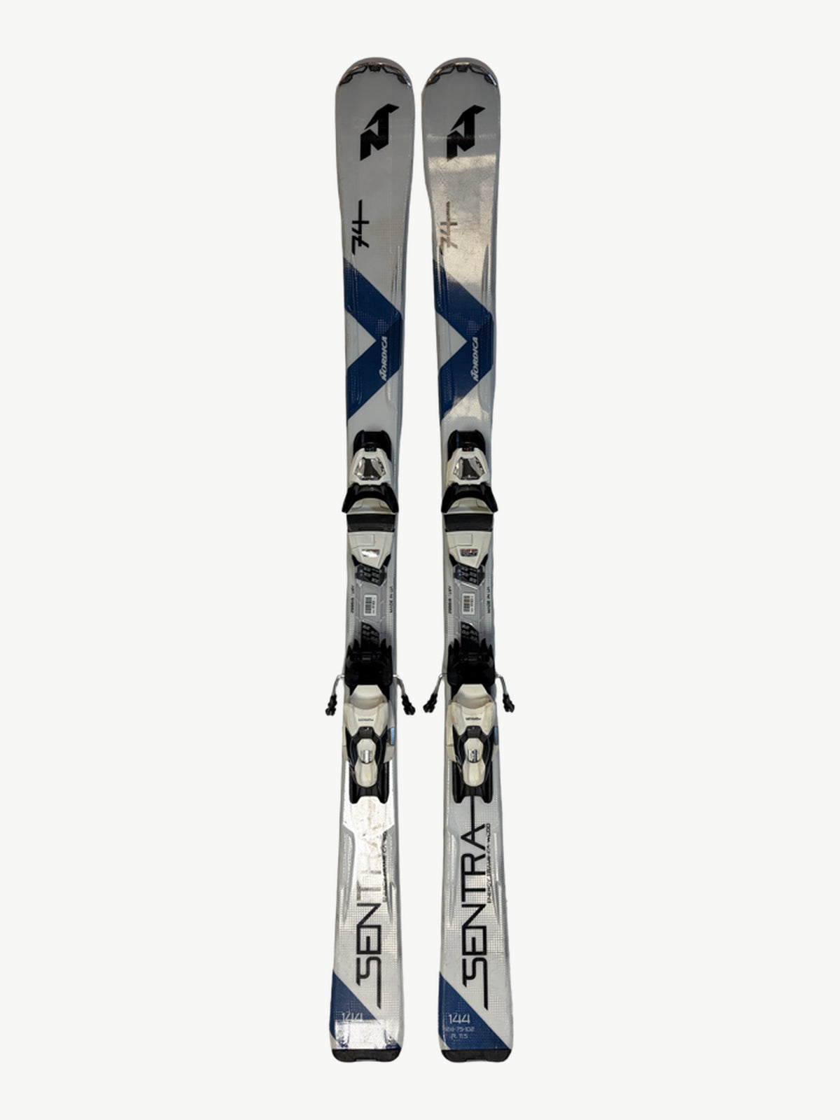 Nordica Sentra 74 – begagnade skidor med bindningar, exempelbild av modellen